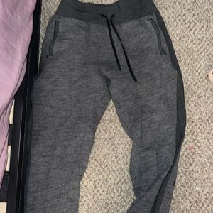 Lululemon joggers size 10